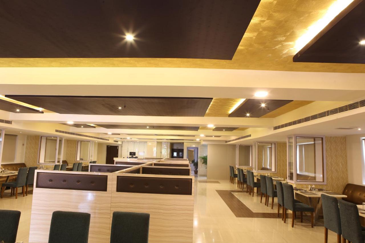Nova Pride Hotel Haydarabad Dış mekan fotoğraf