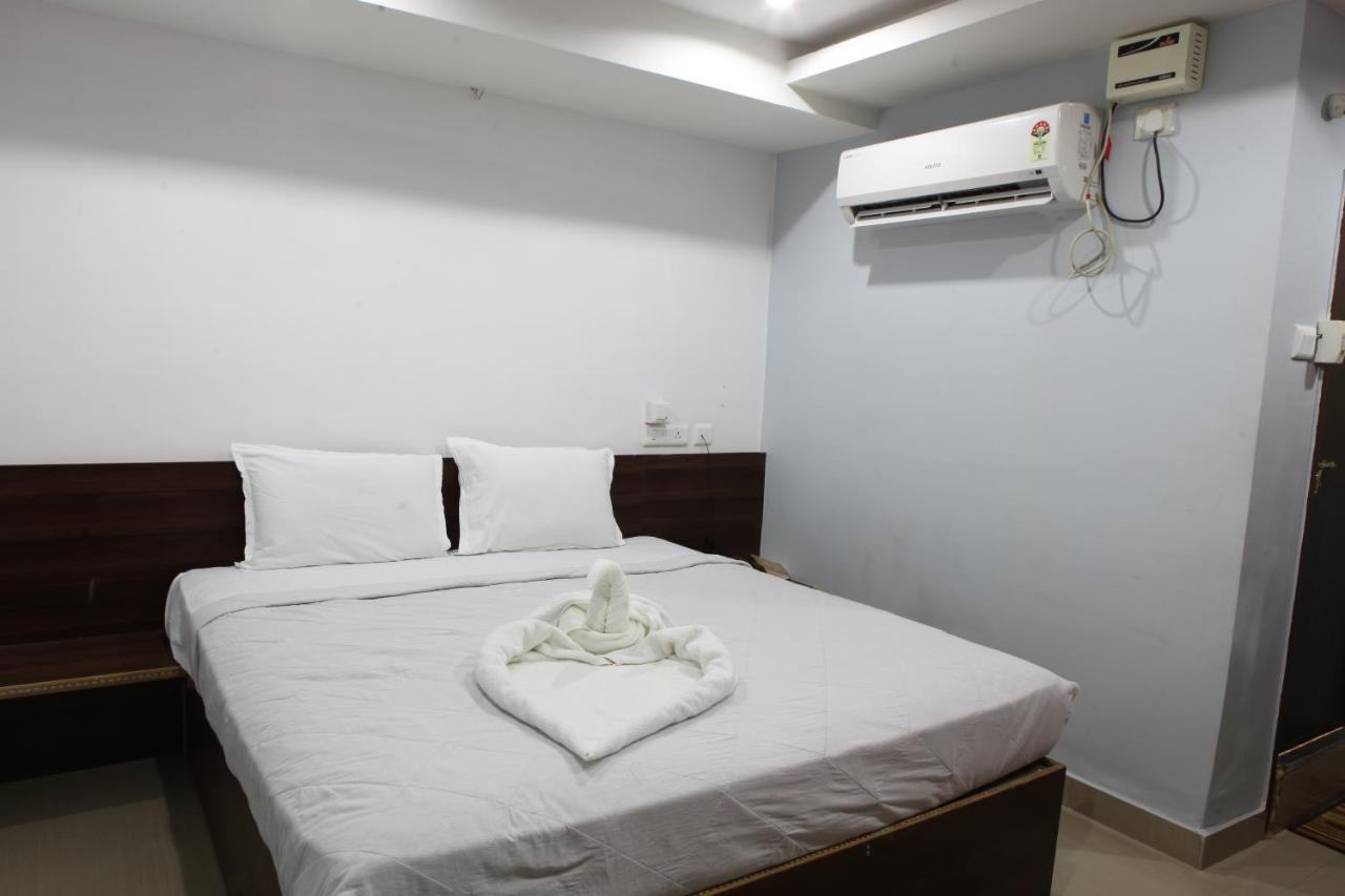 Nova Pride Hotel Haydarabad Dış mekan fotoğraf