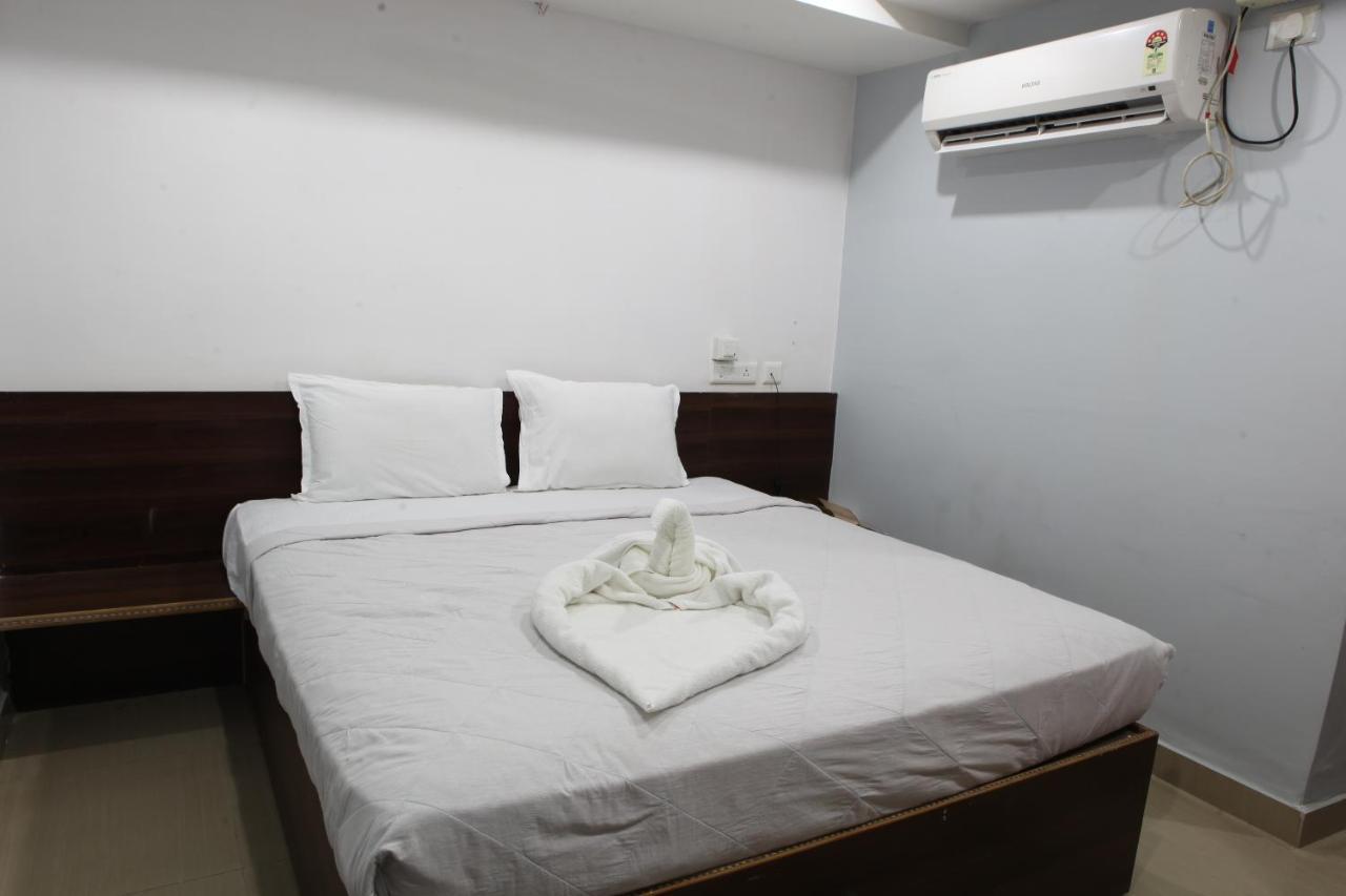 Nova Pride Hotel Haydarabad Dış mekan fotoğraf