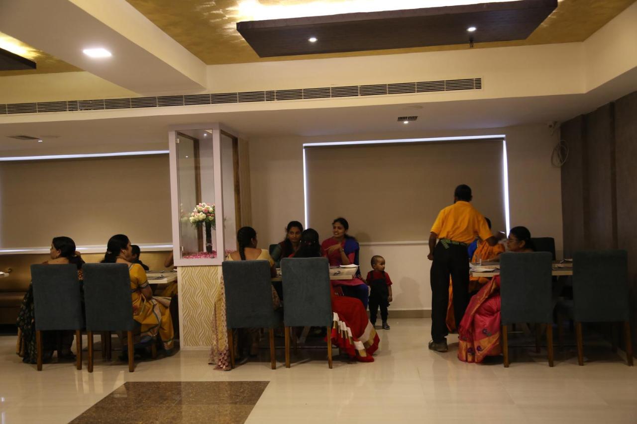 Nova Pride Hotel Haydarabad Dış mekan fotoğraf